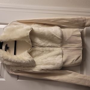 Cream faux fur zipper sweater jacket